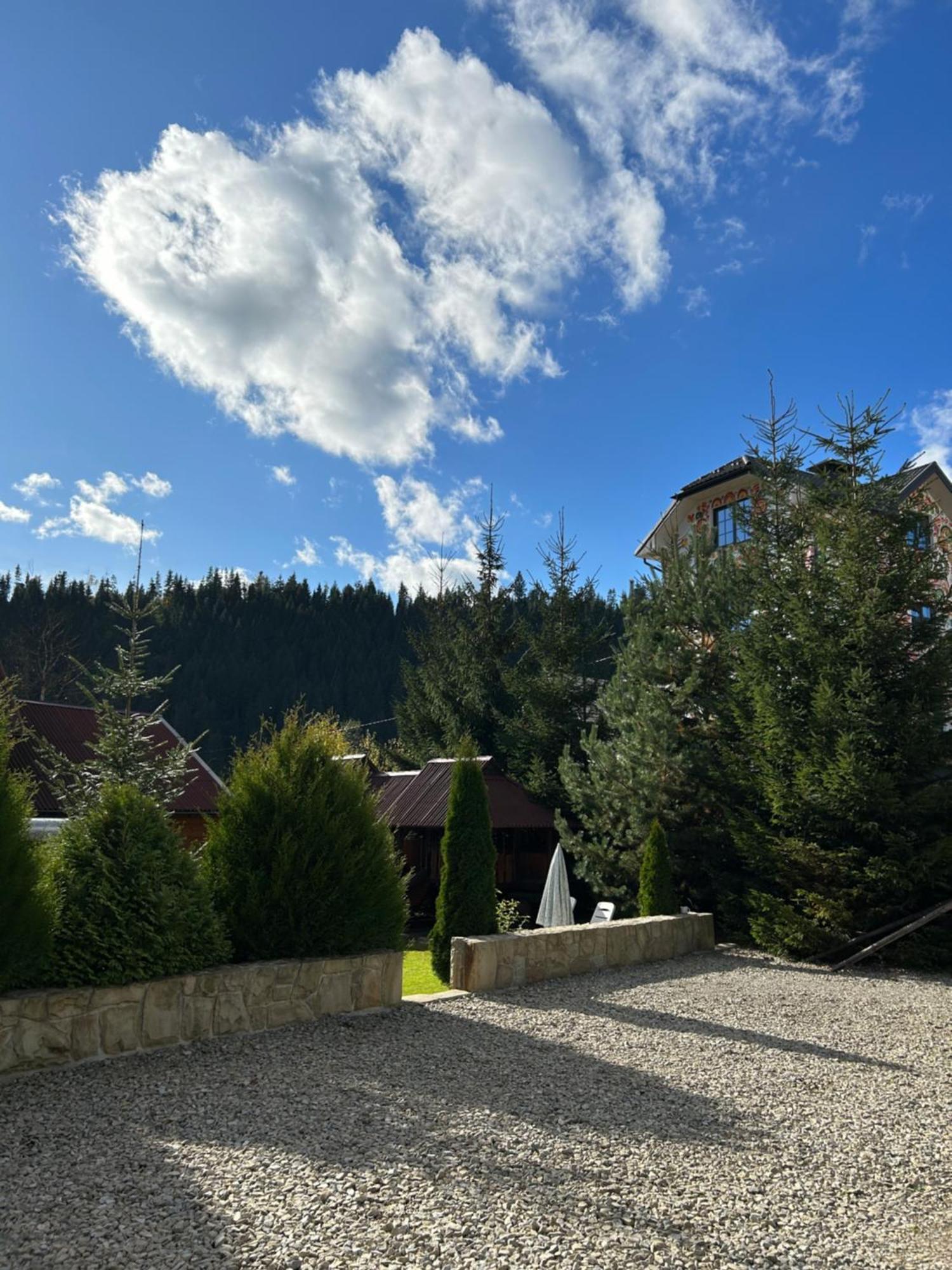 Guest House Kaspiy Bukovel Luaran gambar