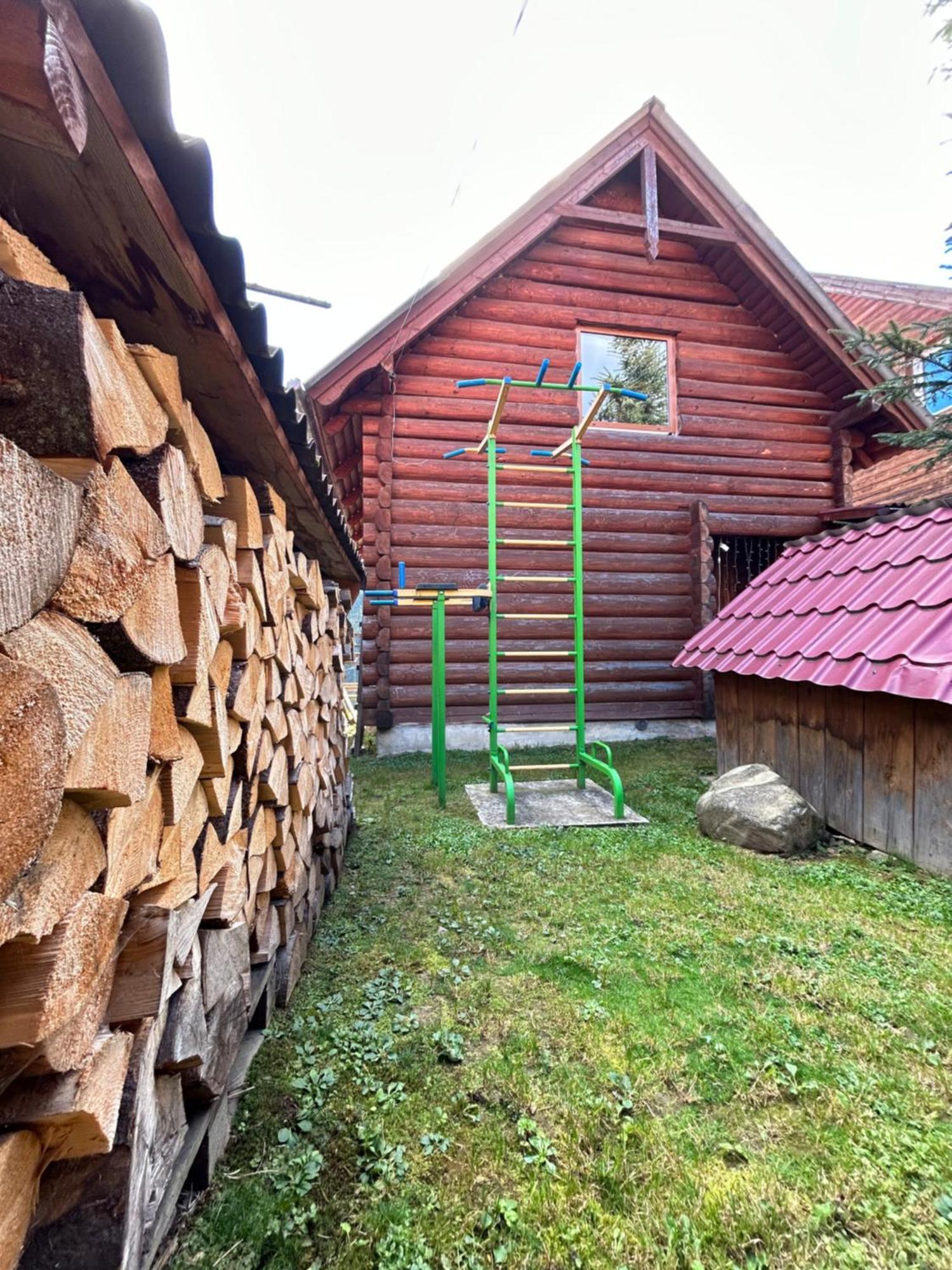 Guest House Kaspiy Bukovel Luaran gambar