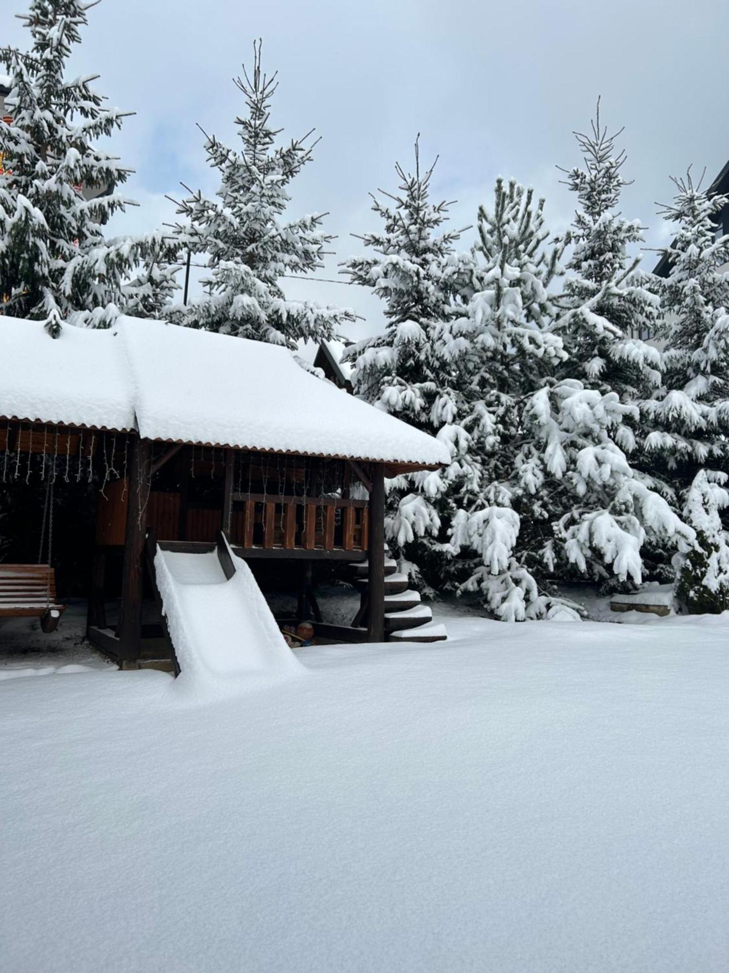 Guest House Kaspiy Bukovel Luaran gambar