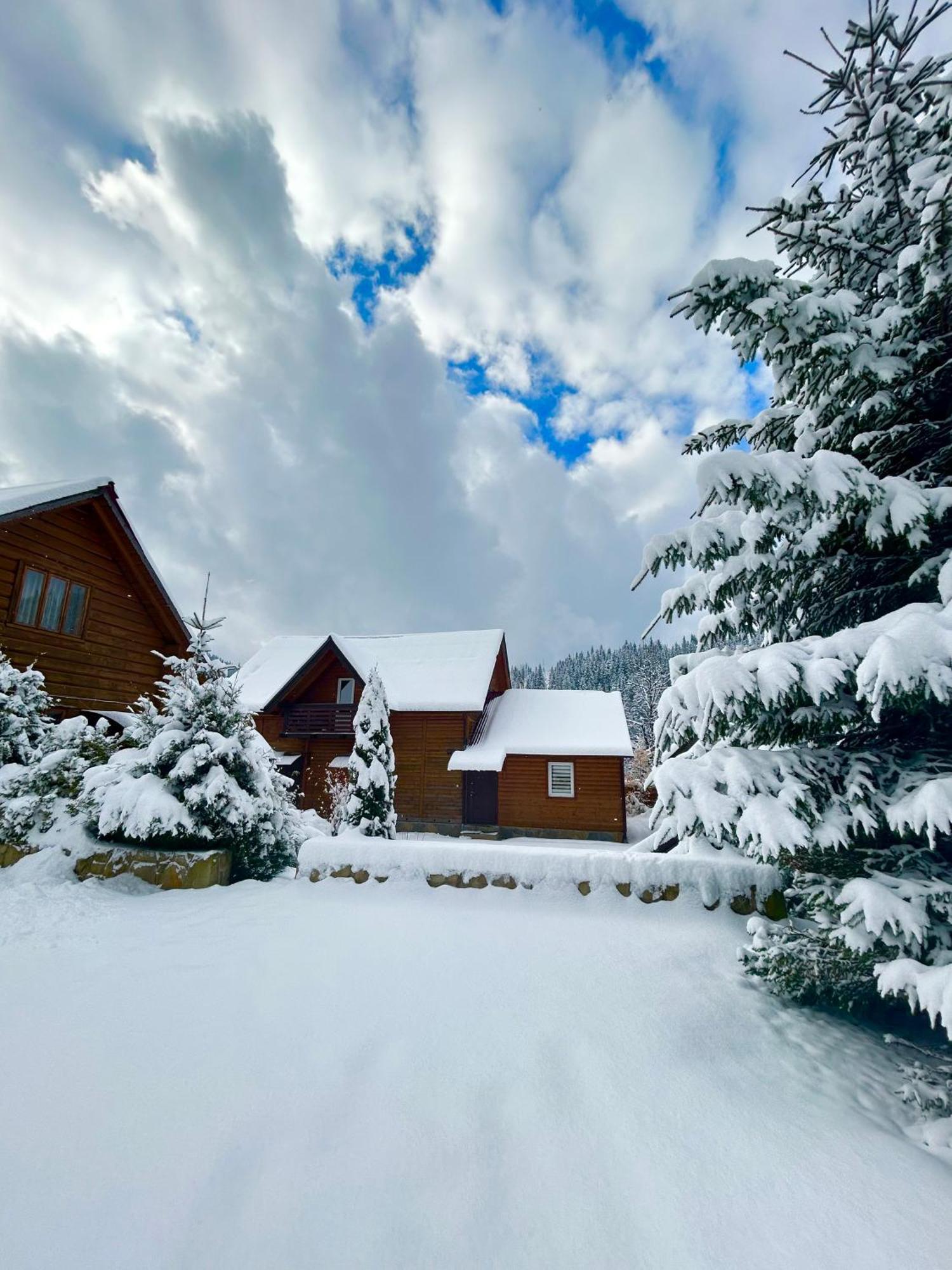 Guest House Kaspiy Bukovel Luaran gambar