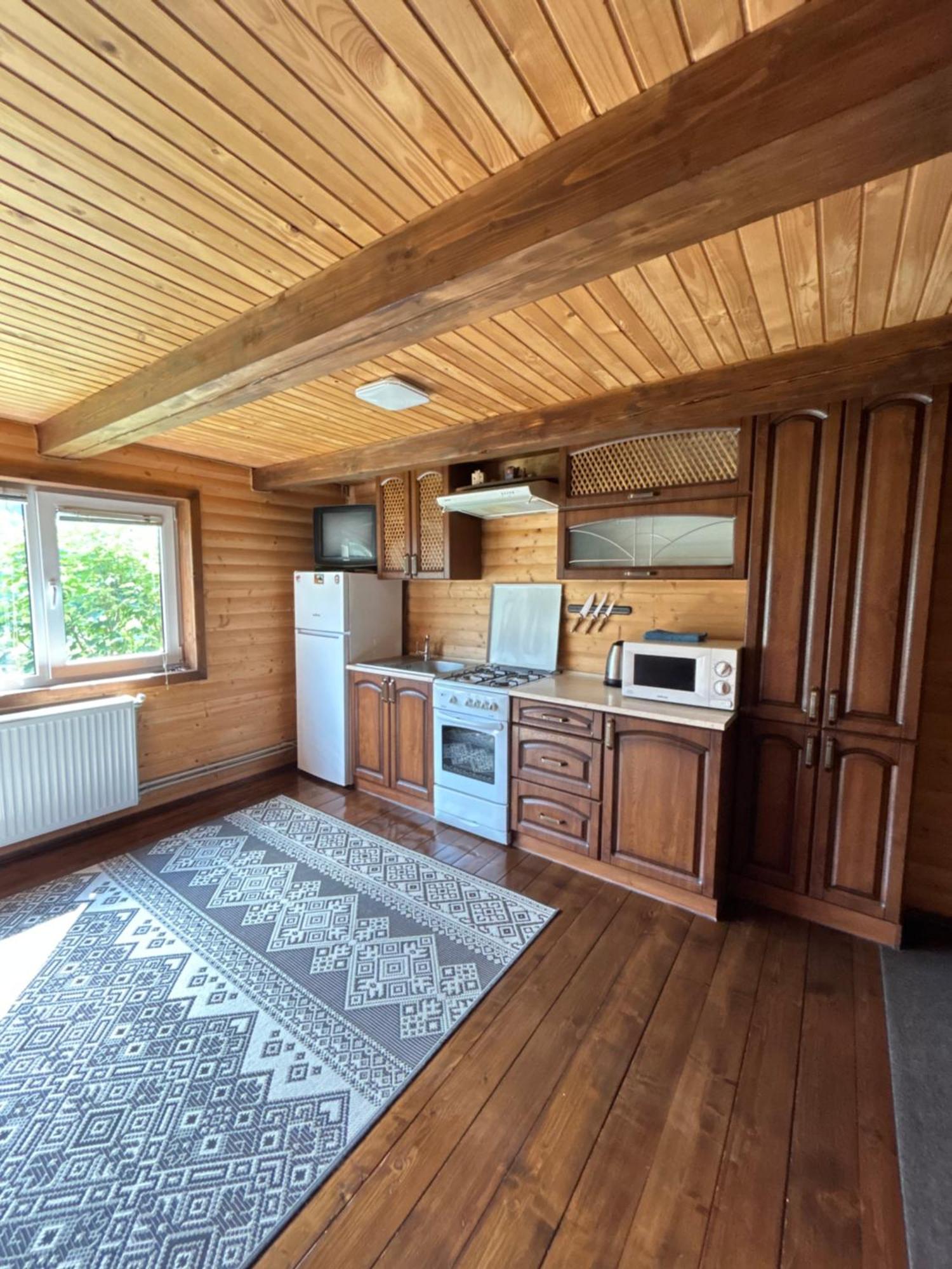 Guest House Kaspiy Bukovel Luaran gambar